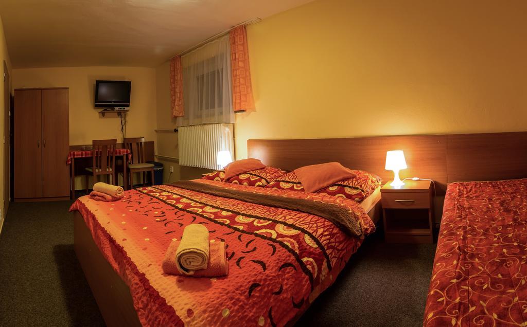 Privat Baja Hotel Liptovsky Mikulas Exterior photo